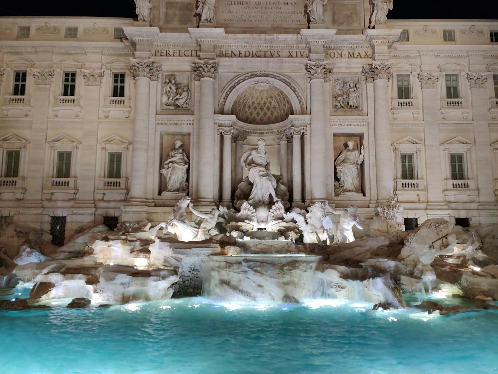 the famous trevi fountain in rome italy at nighttime